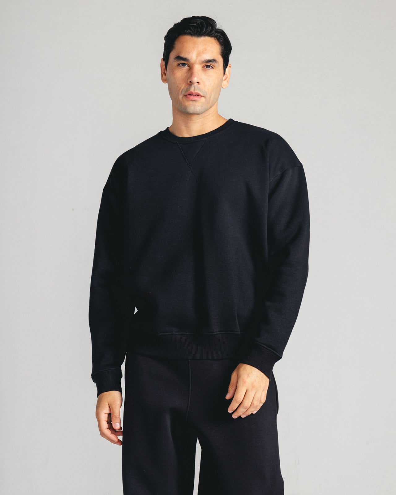 Core Fleece Crewneck – Basic Couture