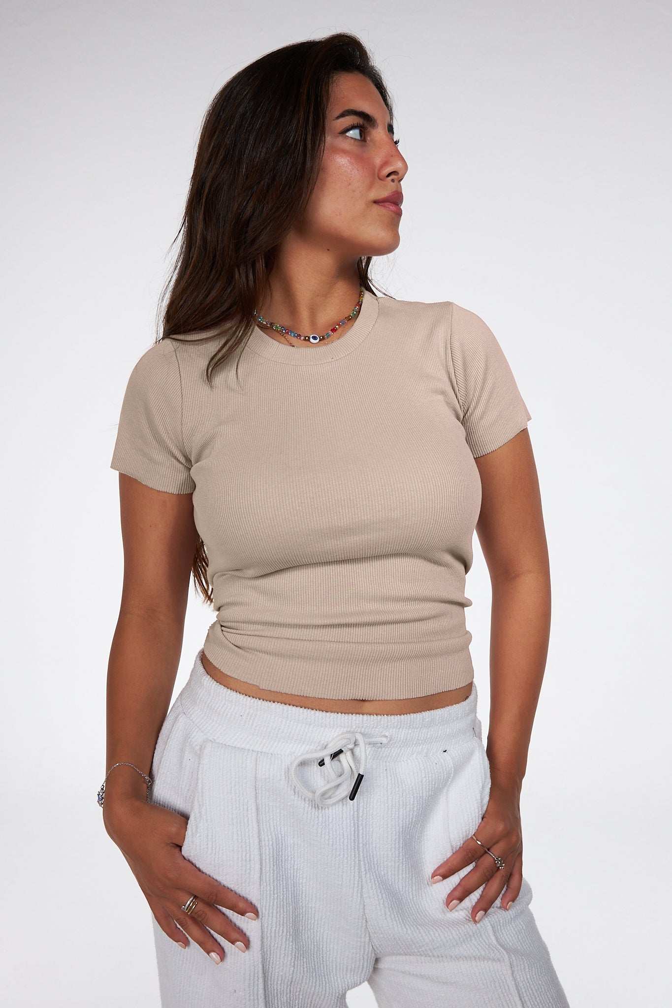 RIBBED HALF SLEEVE TOP IN BEIGE