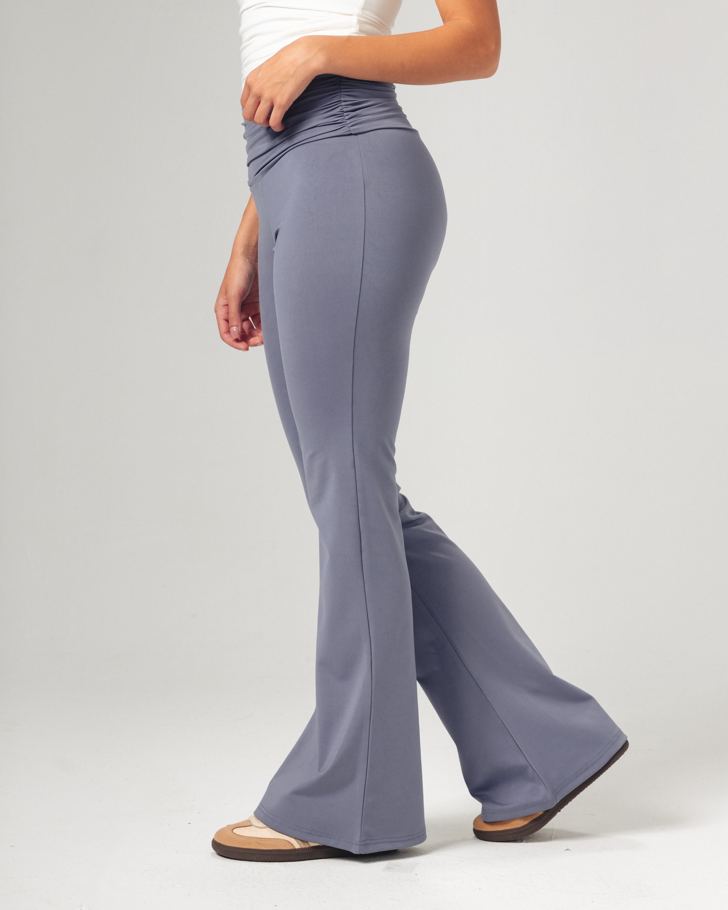 Side Ruched Yoga Pants - Grey